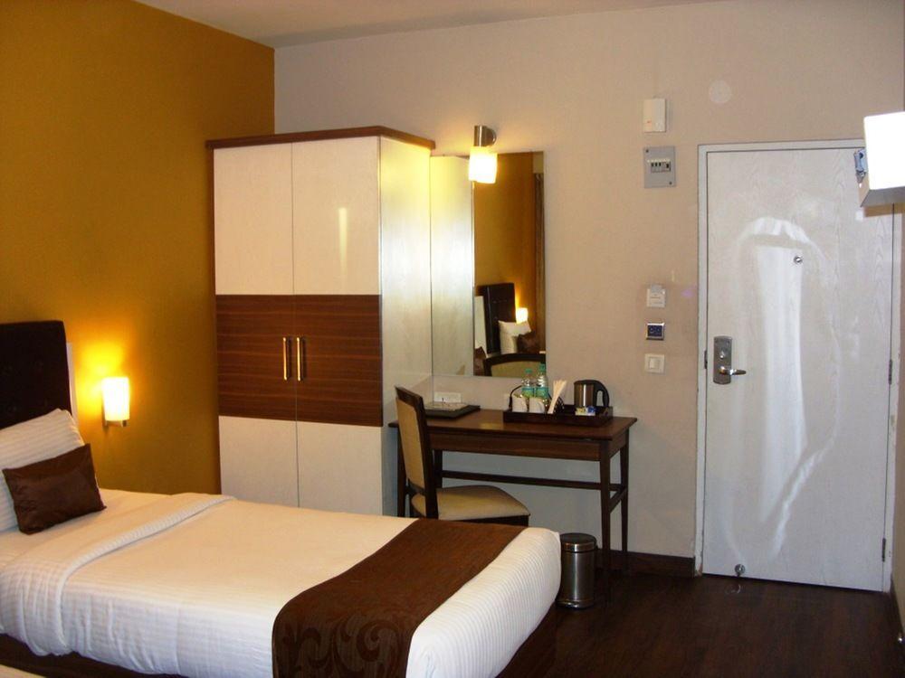 آغْرا Mango Hotels, Samed Agra المظهر الخارجي الصورة